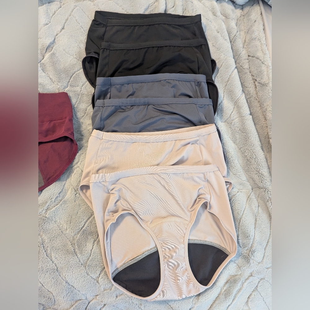 6 EUC!  Hanes Period Panties Black/Gray/Nude Size 6 Med + Nalwort Sm/Med
